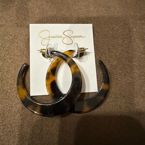 Jessica Simpson Tortoise Crescent Hoop Earrings in Brown and Amber